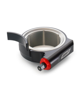 Preload adjuster